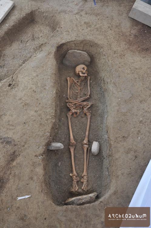 Espace funéraire du haut Moyen Âge : sépulture d’adulte